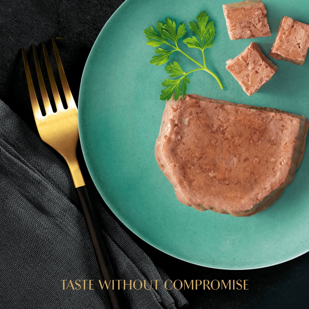 SHEBA® Classics Adult Cat Food with Chicken in Terrine 85g Tray - 2